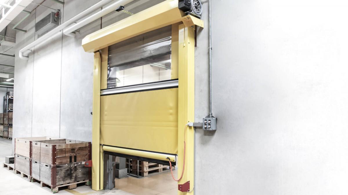 High-speed door